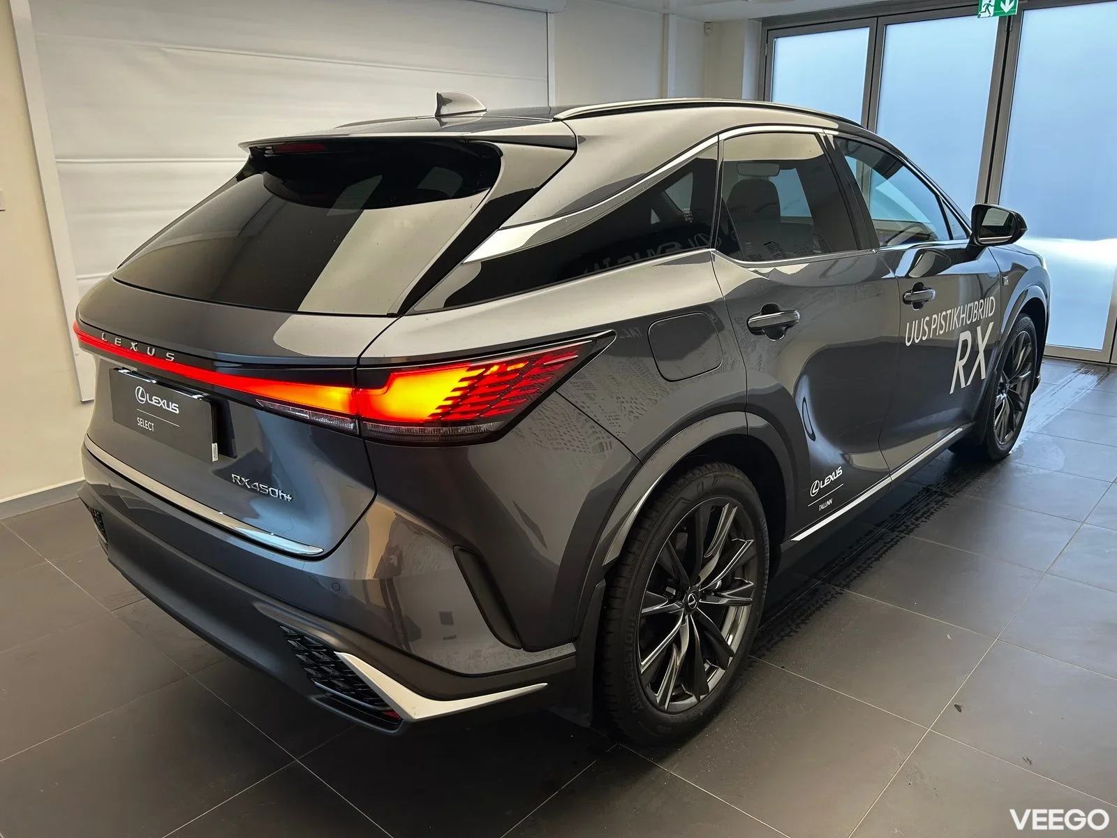 Lexus RX 450h+ - 136kW