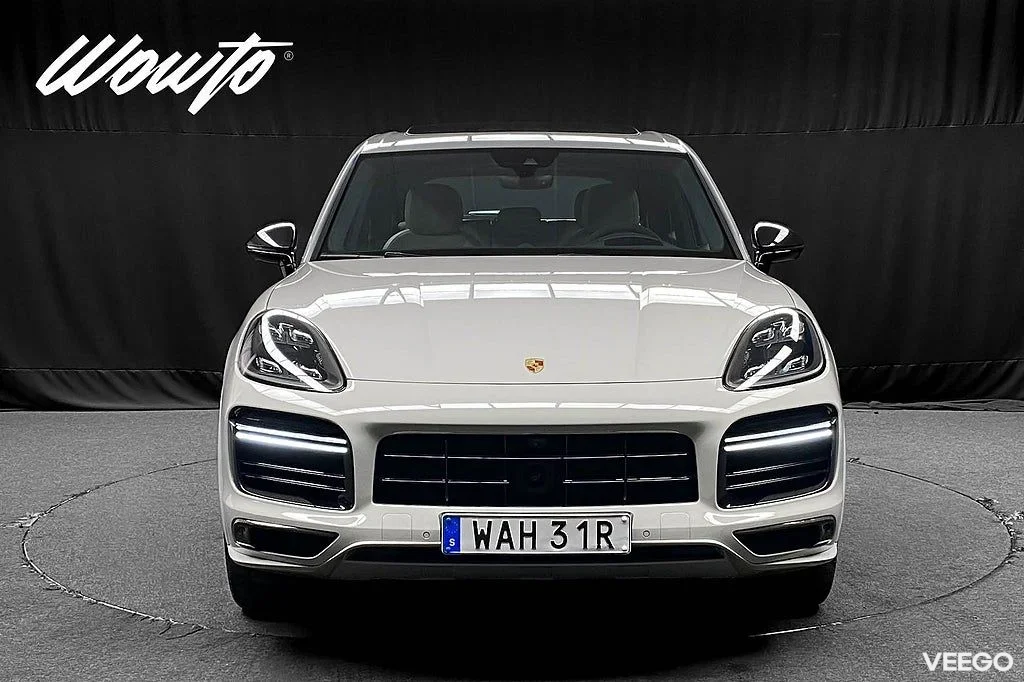 Porsche Cayenne Turbo S E-Hybrid 680 /Carbon Design /Se Spec 500kW