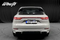 Porsche Cayenne Turbo S E-Hybrid 680 /Carbon Design /Se Spec 500kW thumbnail
