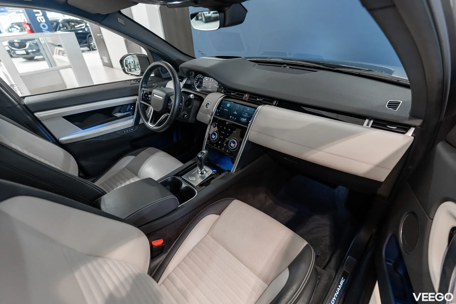 Land Rover Discovery Sport R-Dynamic HSE D200 2 150kW