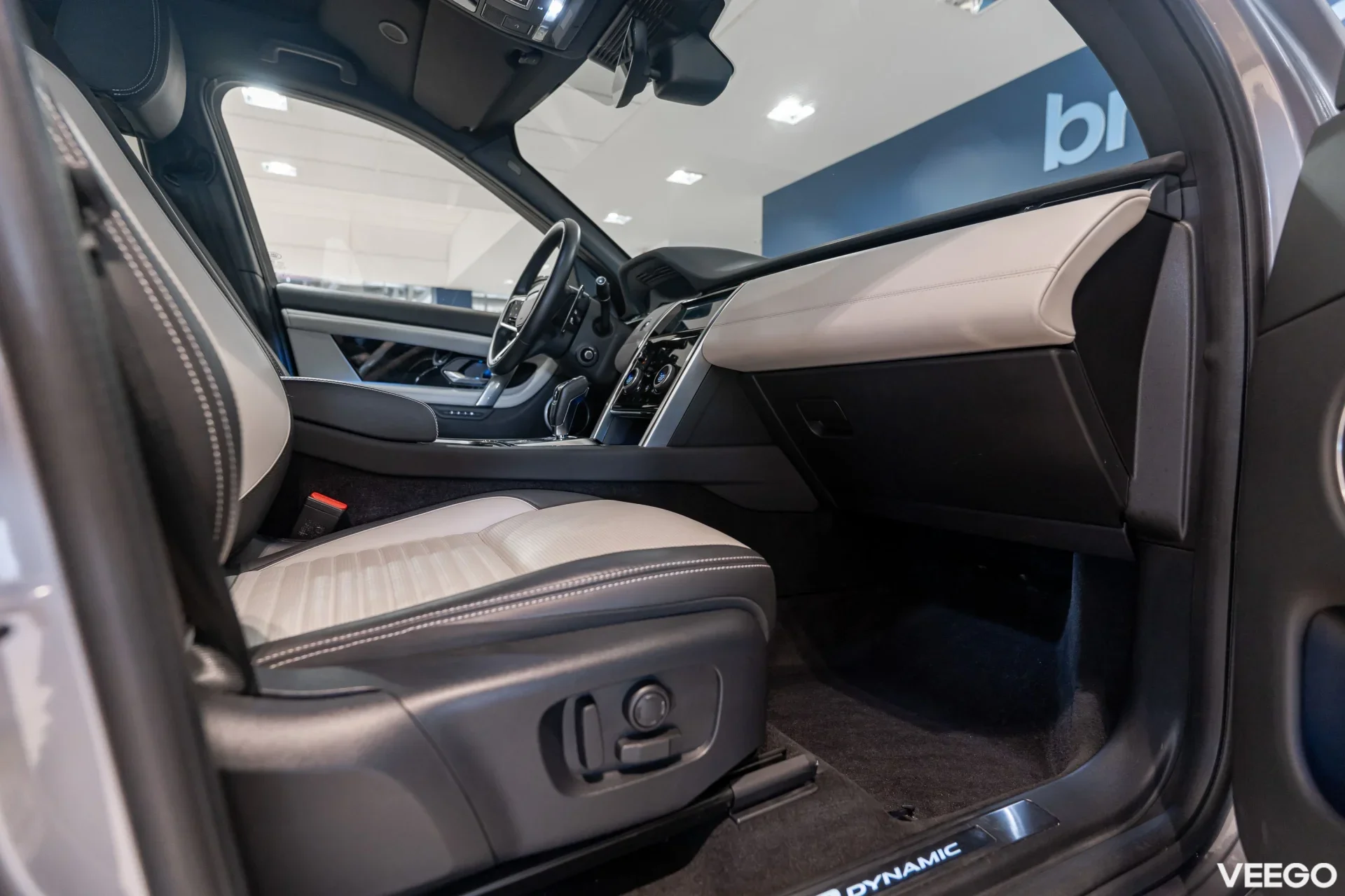 Land Rover Discovery Sport R-Dynamic HSE D200 2 150kW