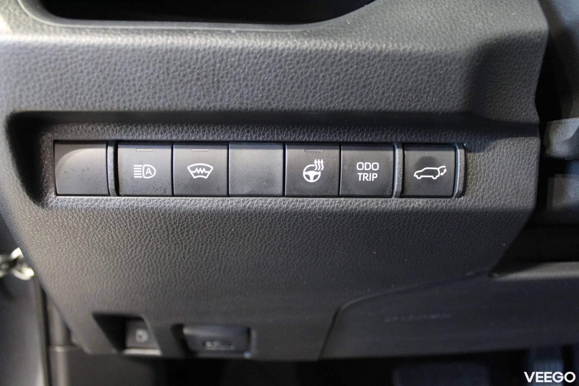 Toyota RAV4 Luxury Plus 4WD 2.5 131kW