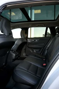 Volvo V60 Cross Country AWD LUXURY+ B&W ULTIMATE BRIGHT XENIUM 2 184kW thumbnail