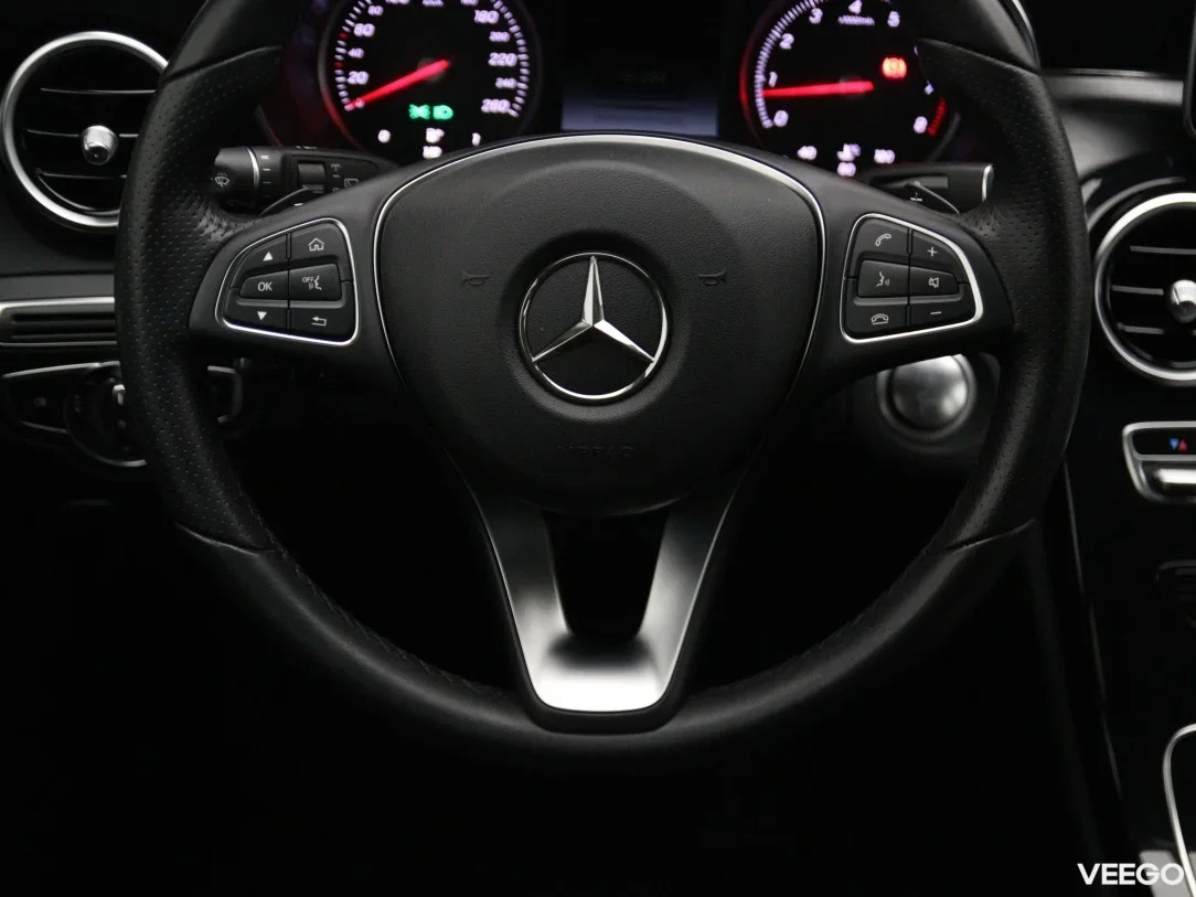 Mercedes-Benz C180 1.6 115kW