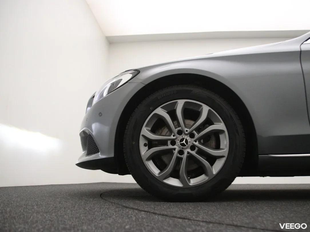 Mercedes-Benz C180 1.6 115kW