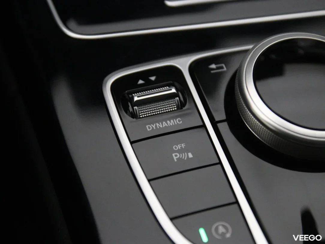 Mercedes-Benz C180 1.6 115kW