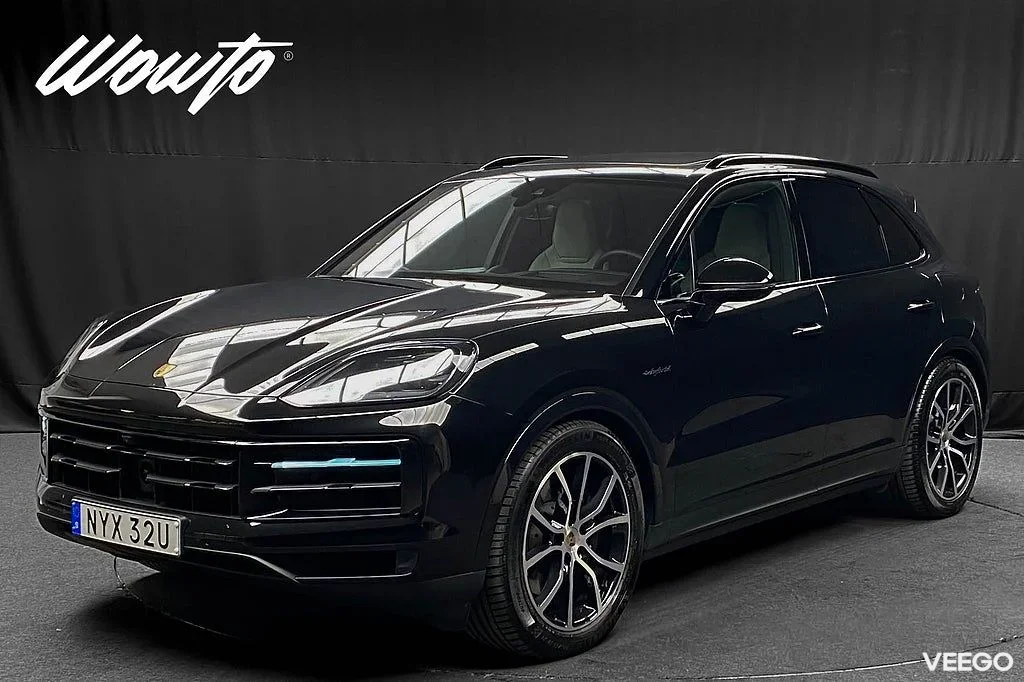 Porsche Cayenne E-Hybrid 470HK /Bakaxelstyrning /HuD/Se Spec 346kW