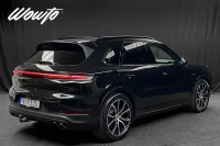 Porsche Cayenne E-Hybrid 470HK /Bakaxelstyrning /HuD/Se Spec 346kW thumbnail