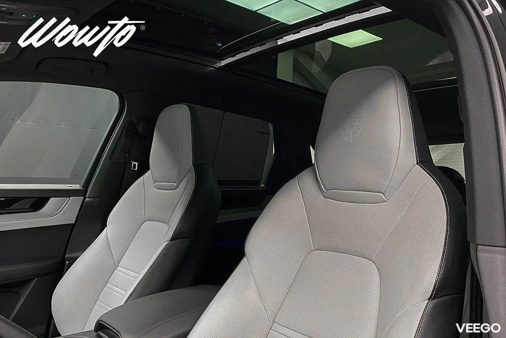 Porsche Cayenne E-Hybrid 470HK /Bakaxelstyrning /HuD/Se Spec 346kW