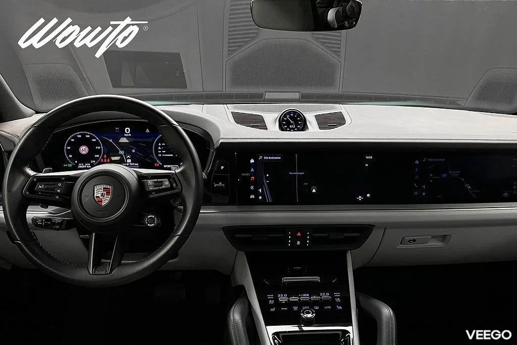 Porsche Cayenne E-Hybrid 470HK /Bakaxelstyrning /HuD/Se Spec 346kW