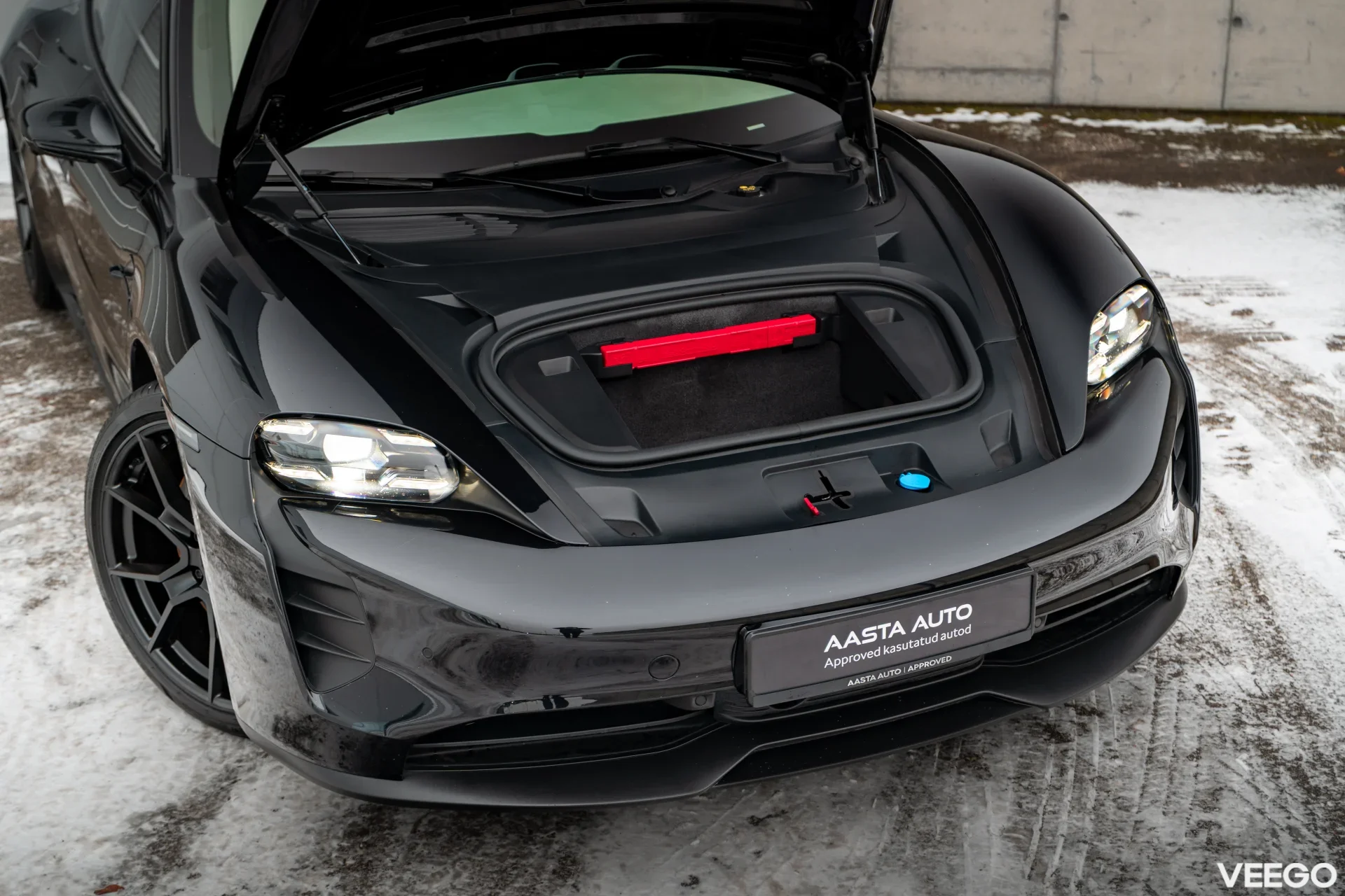 Porsche Taycan 440kW