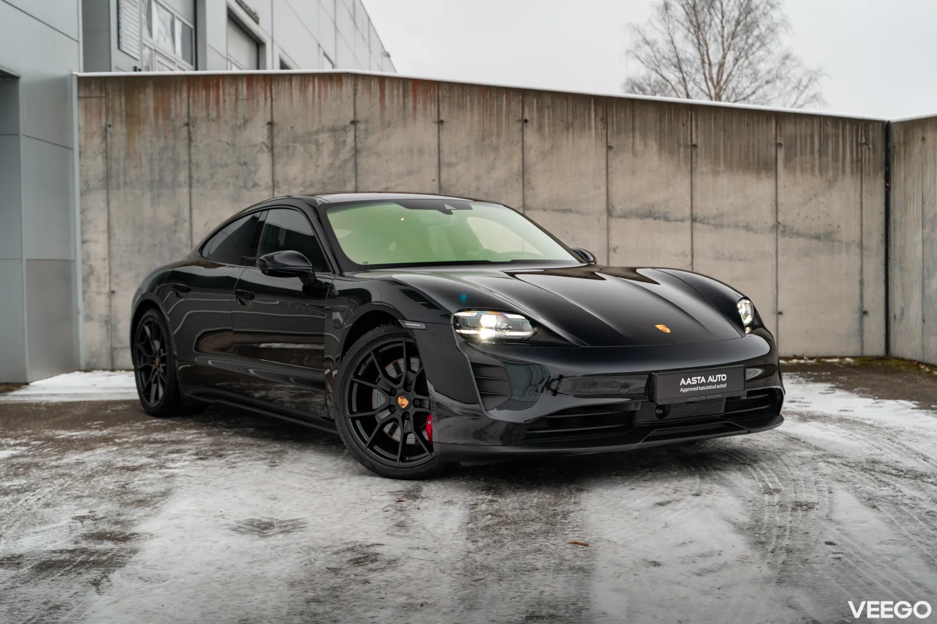 Porsche Taycan 440kW