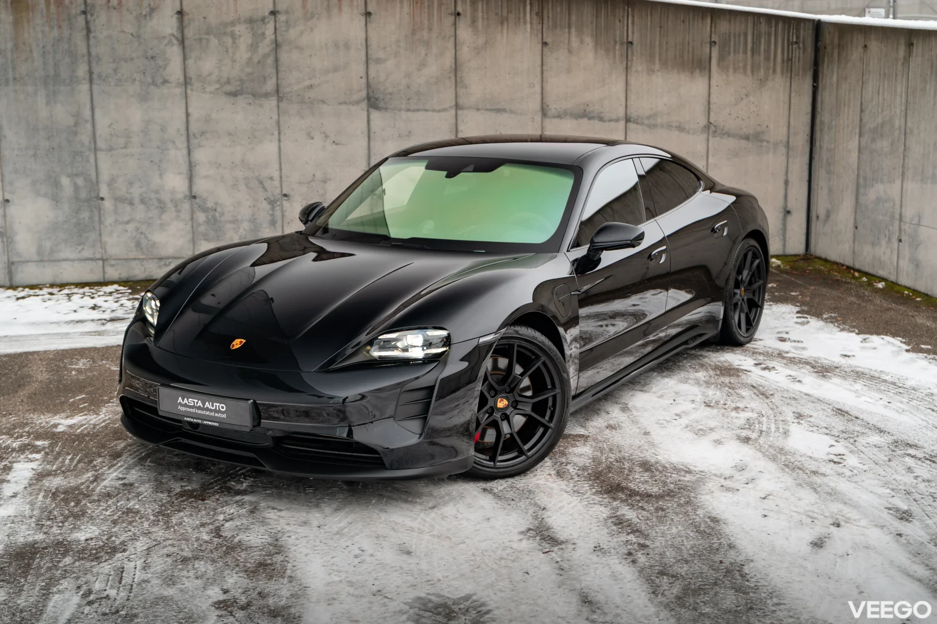 Porsche Taycan 440kW