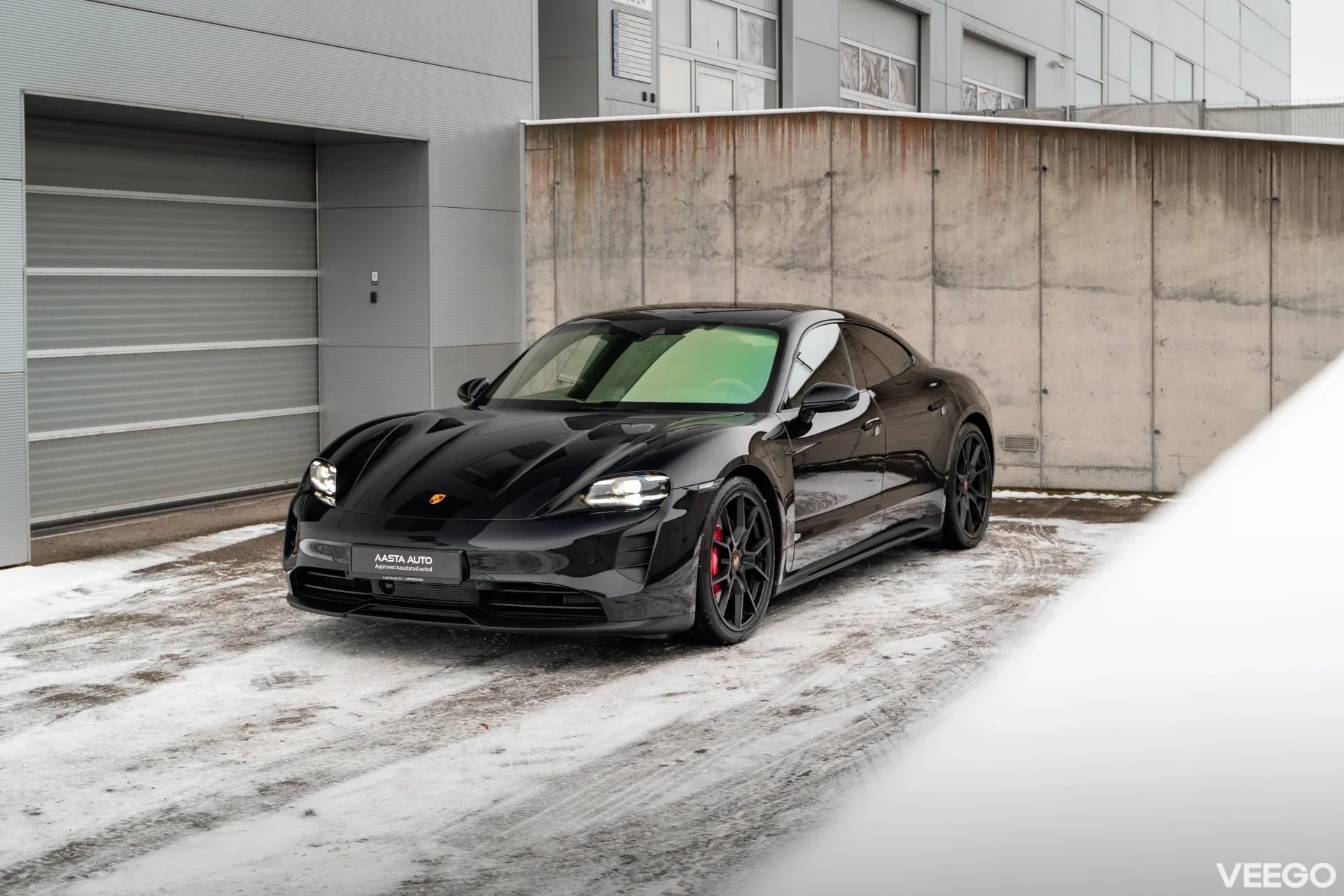 Porsche Taycan 440kW