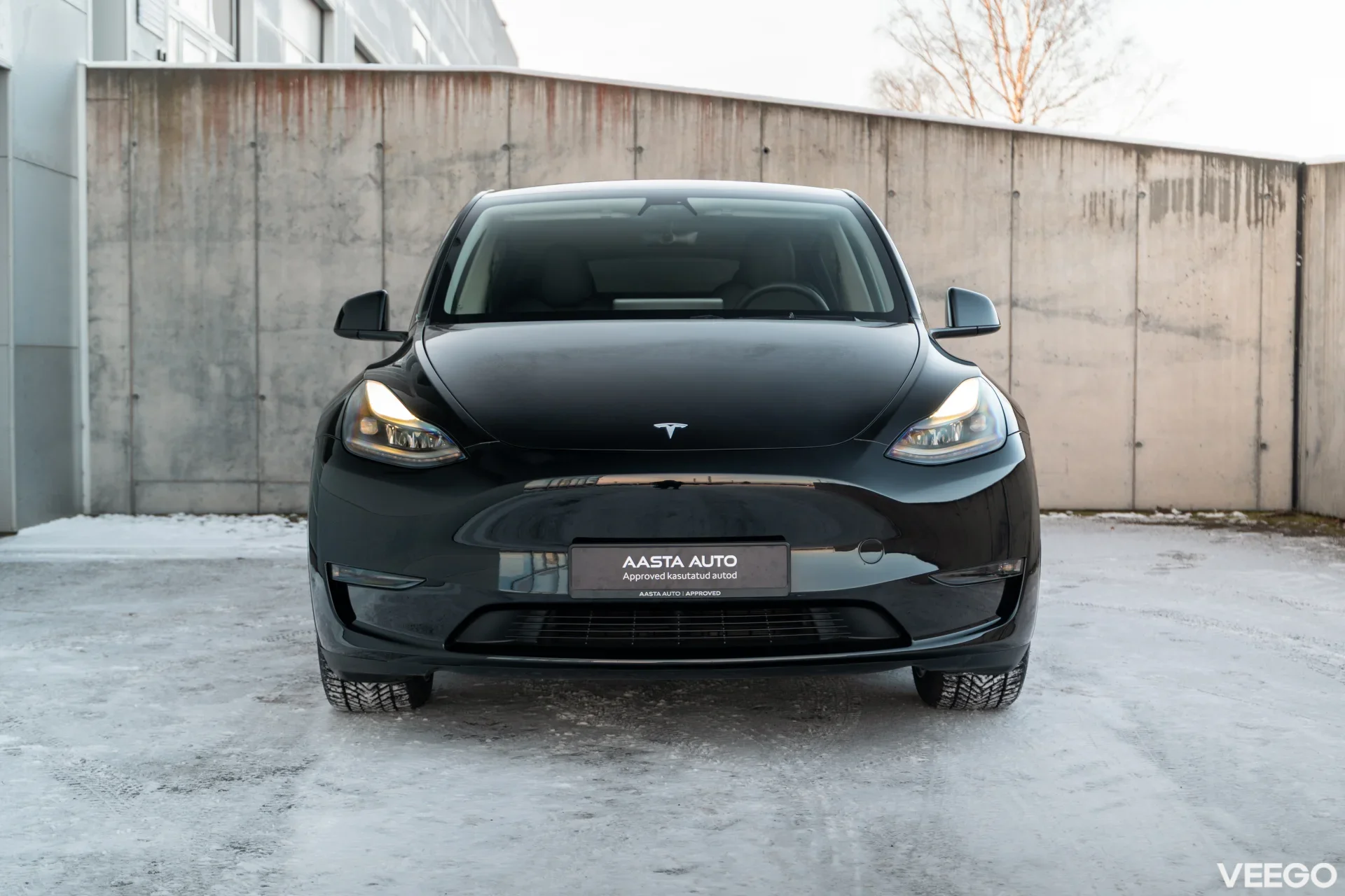 Tesla Model Y   Long Range Dual Motor AWD 378kW