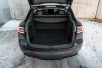 Tesla Model Y   Long Range Dual Motor AWD 378kW thumbnail