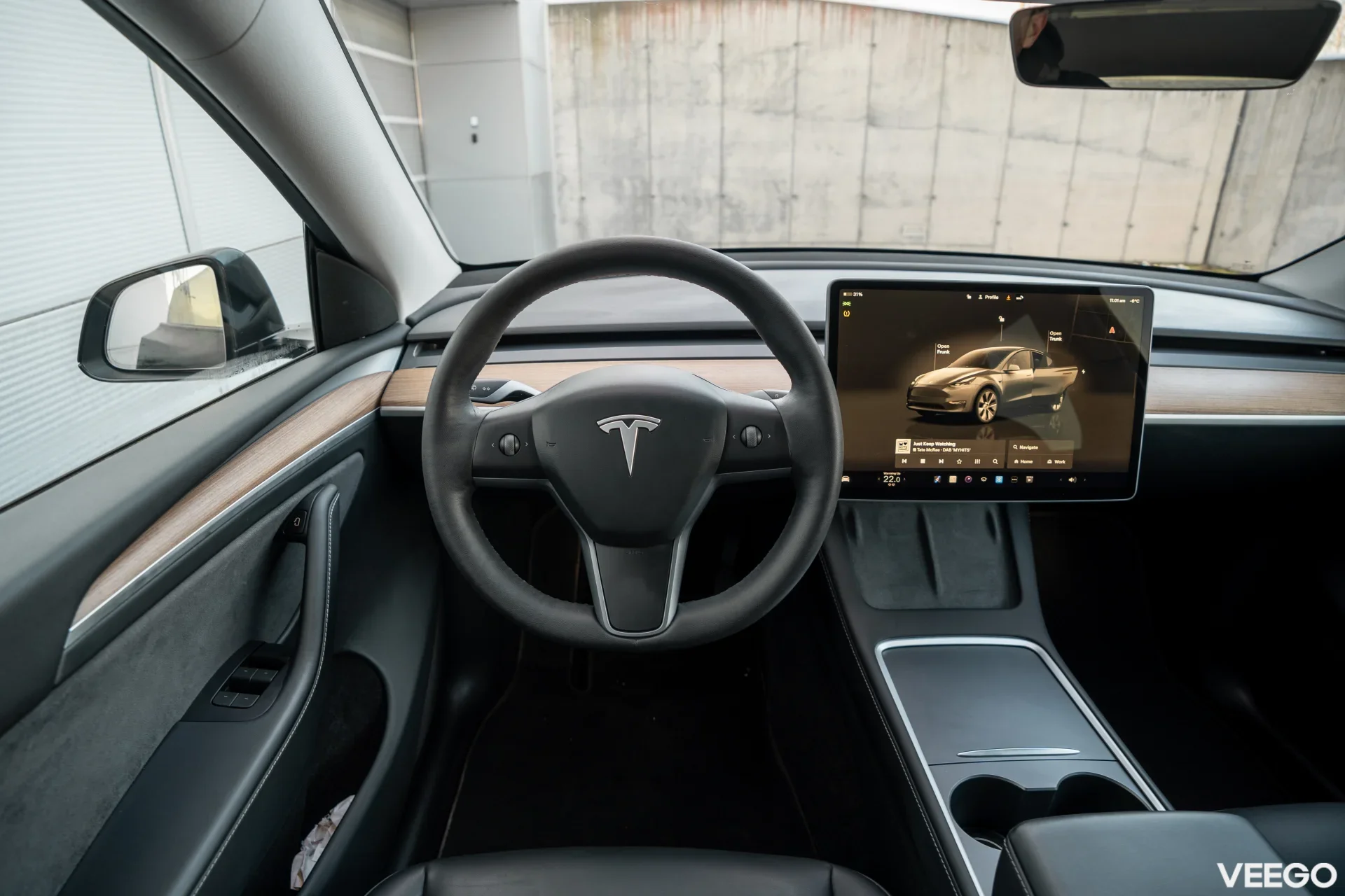 Tesla Model Y   Long Range Dual Motor AWD 378kW