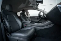 Tesla Model Y   Long Range Dual Motor AWD 378kW thumbnail