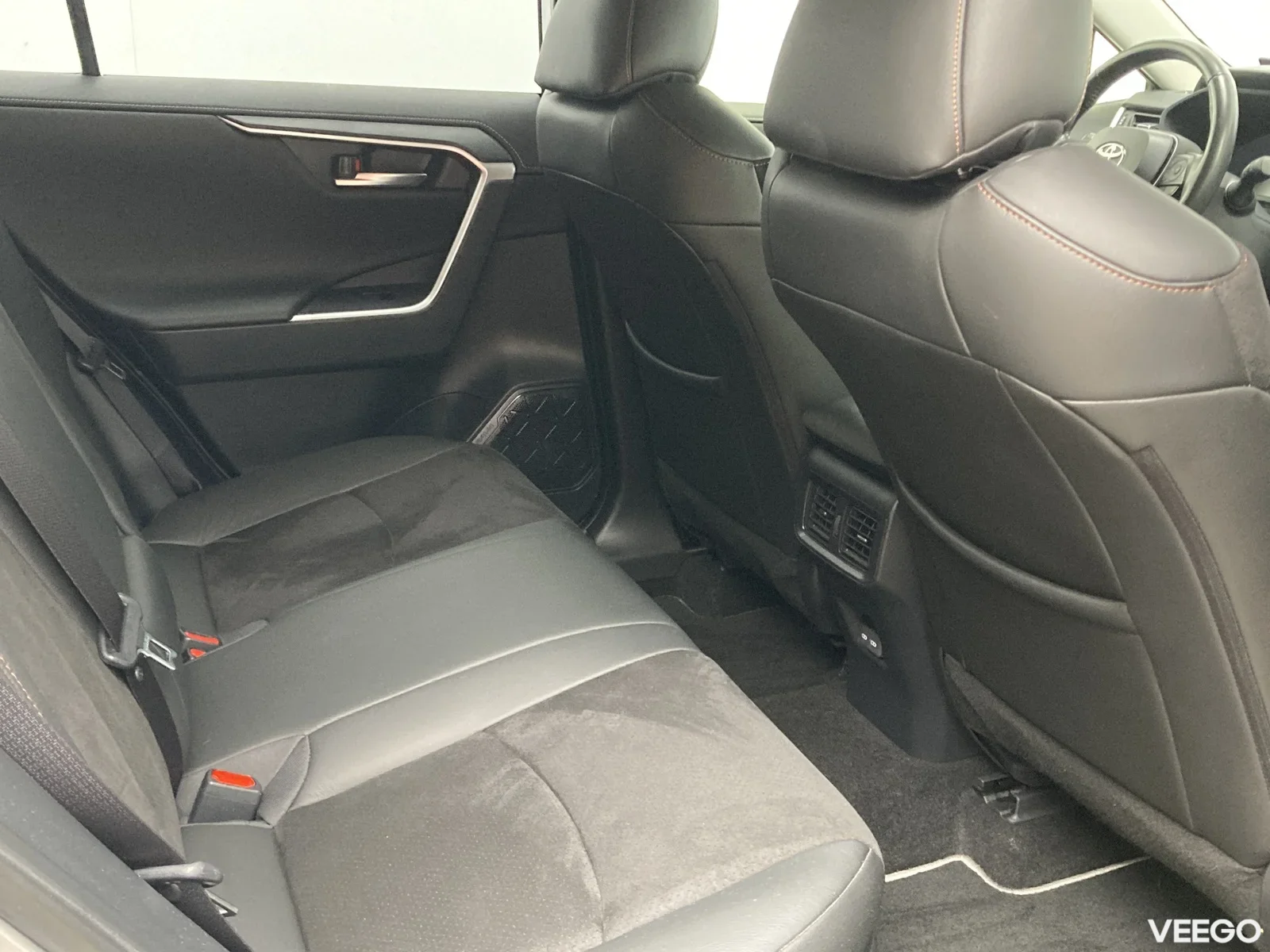 Toyota RAV4 2.5 131kW