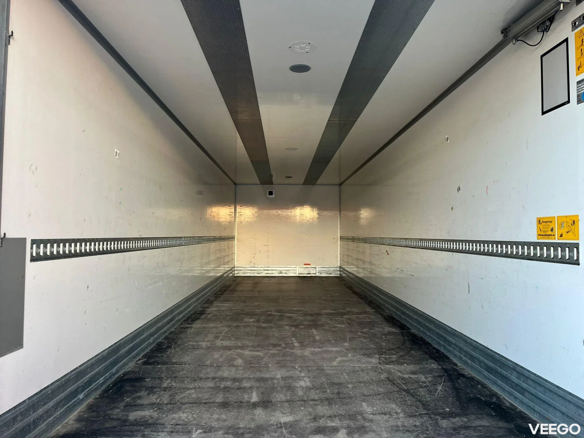 Volvo FL210 BOX L=8764 154kW