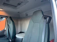 Volvo FL210 BOX L=8764 154kW thumbnail