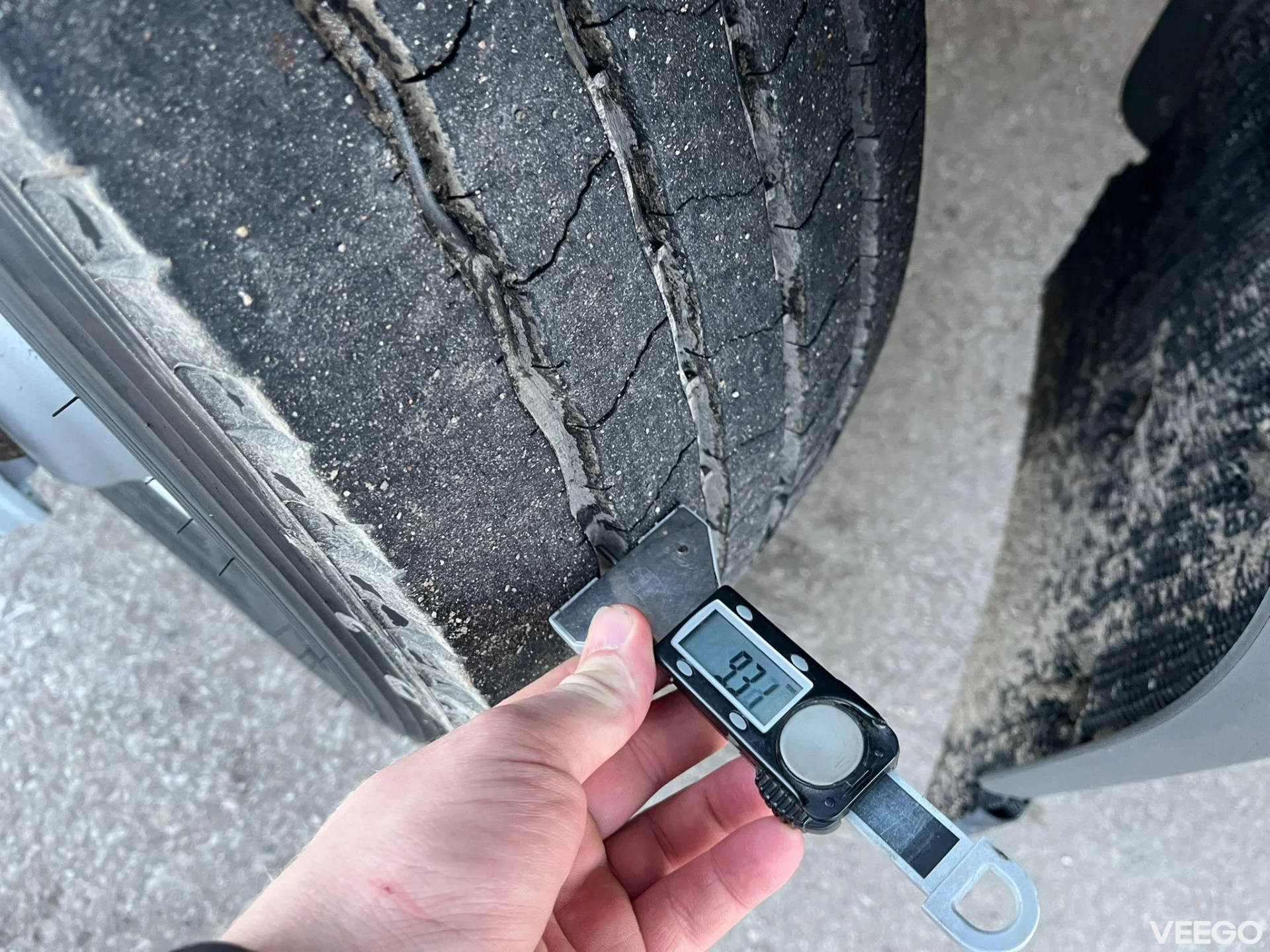 Volvo FL210 BOX L=8764 154kW