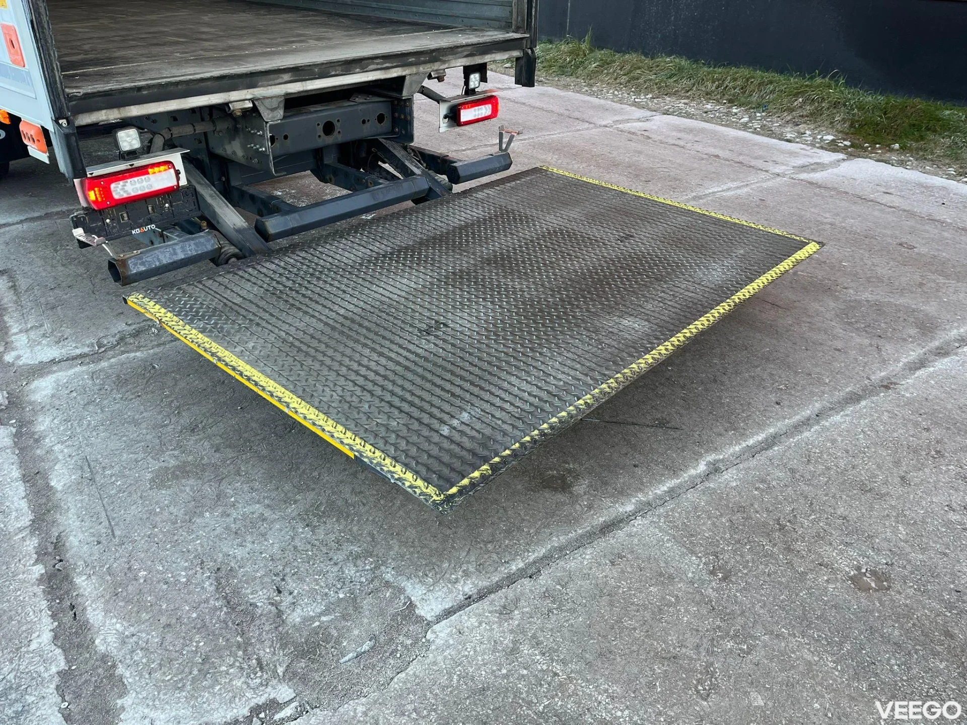 Volvo FL210 BOX L=8764 154kW