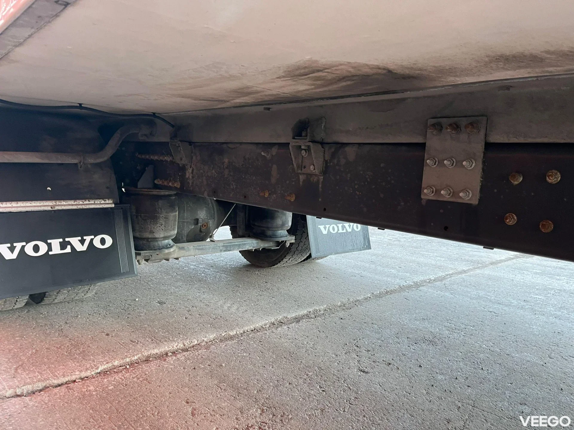 Volvo FL210 BOX L=8764 154kW