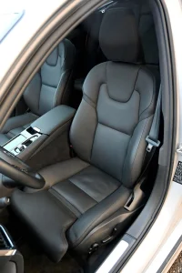 Volvo V90 AWD T6 B&W ULTRA BRIGHT XENIUM INTELLI SAFE PRO 2 293kW thumbnail