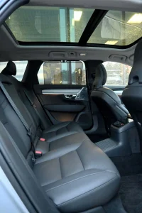 Volvo V90 AWD T6 B&W ULTRA BRIGHT XENIUM INTELLI SAFE PRO 2 293kW thumbnail