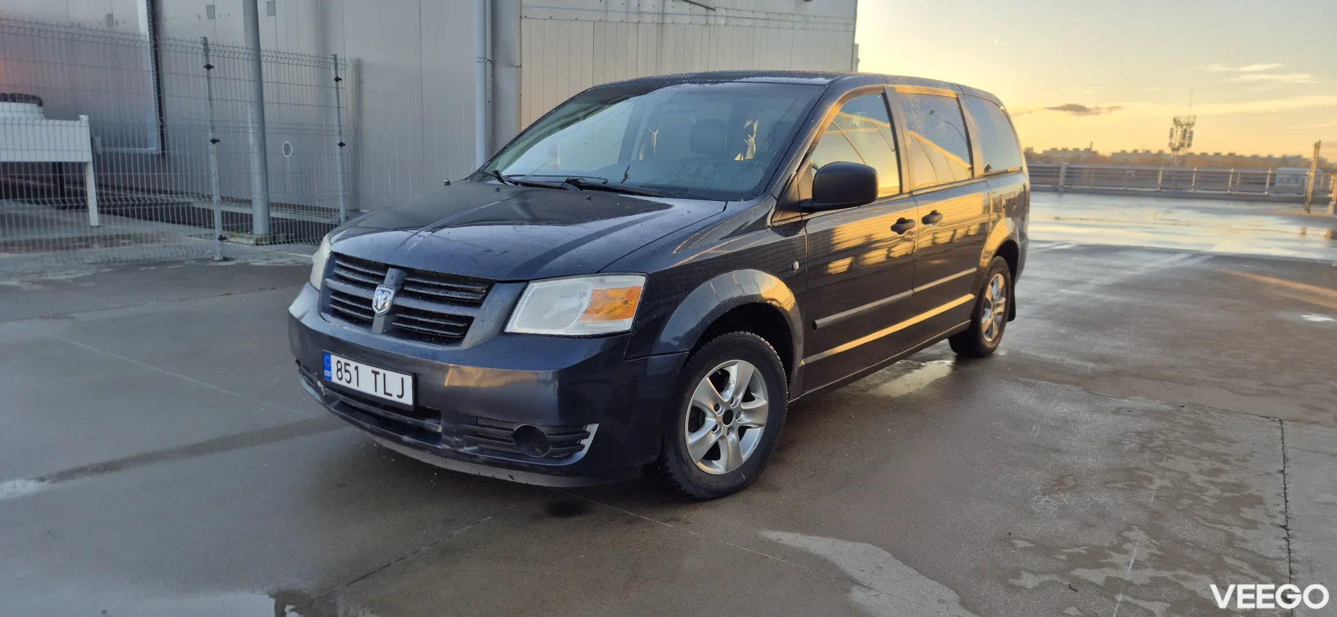 Dodge Grand Caravan 3.3 131kW