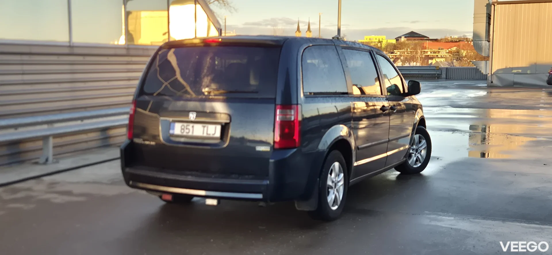 Dodge Grand Caravan 3.3 131kW