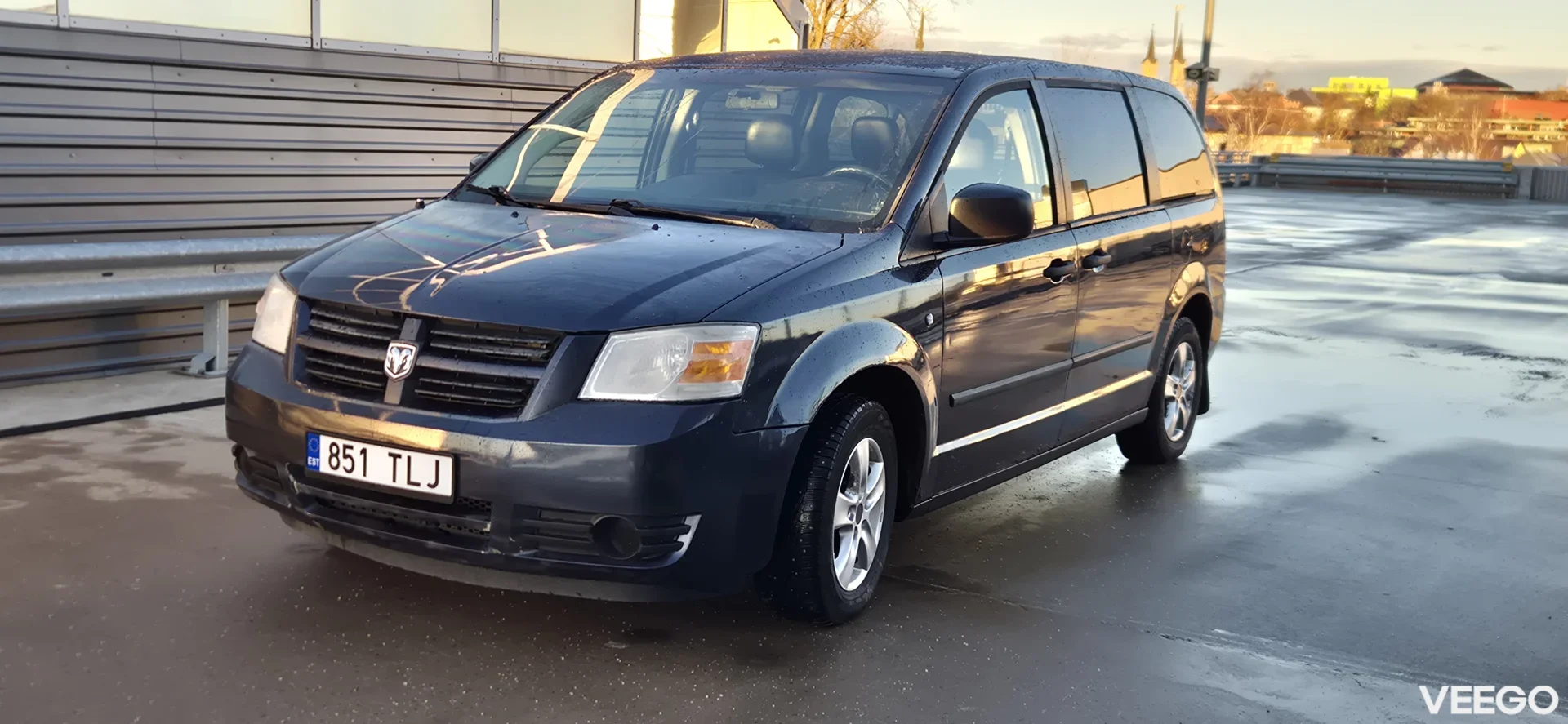 Dodge Grand Caravan 3.3 131kW