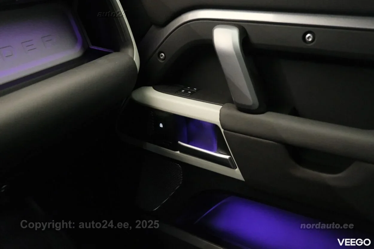 Land Rover Defender SE X-Dynamic 3 147kW