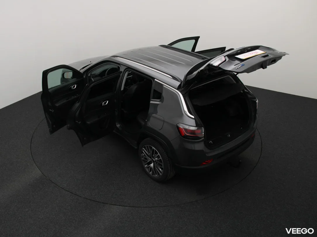 Jeep Compass 1.3 96kW