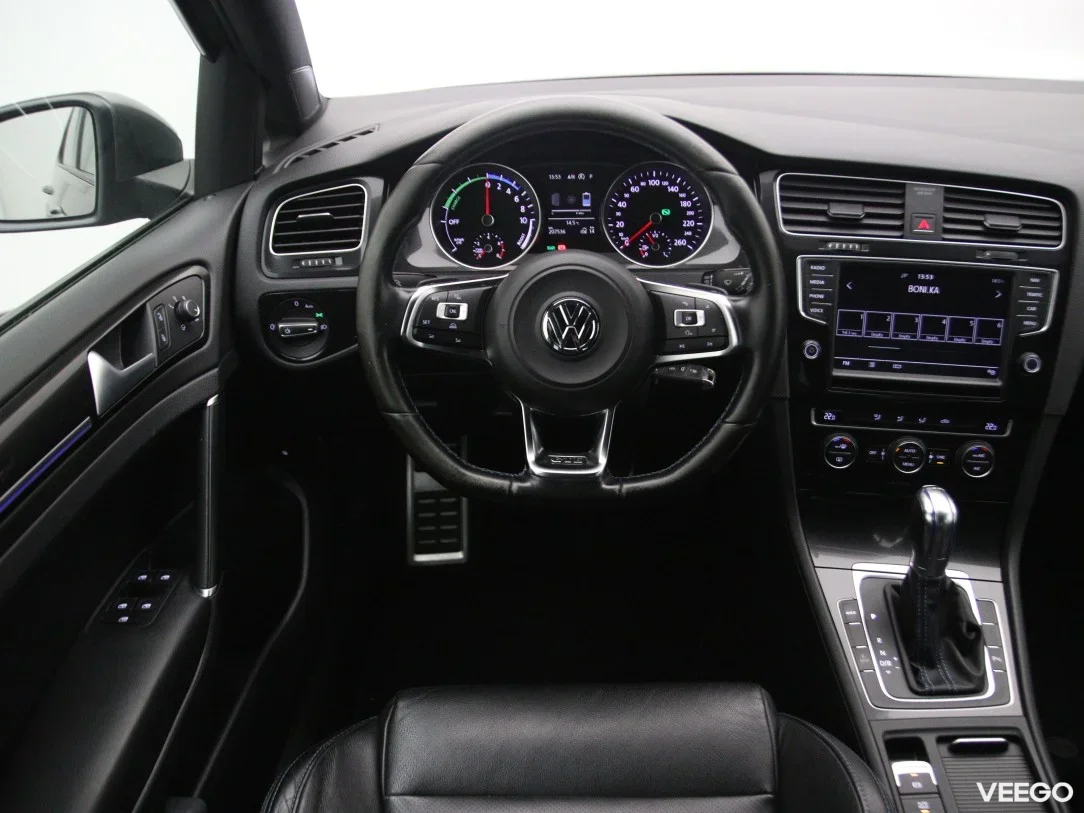 Volkswagen Golf 1.4 110kW