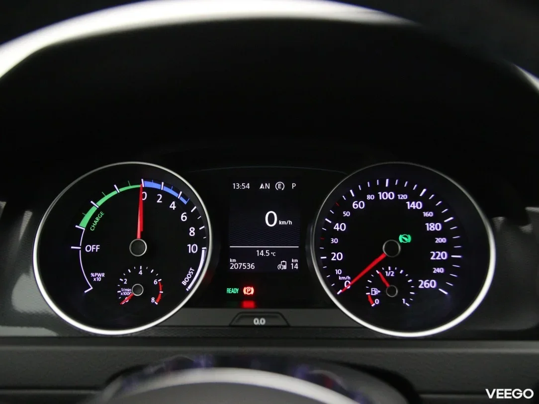 Volkswagen Golf 1.4 110kW