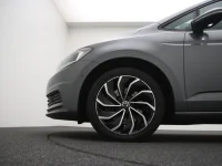 Volkswagen Touran 2 85kW thumbnail