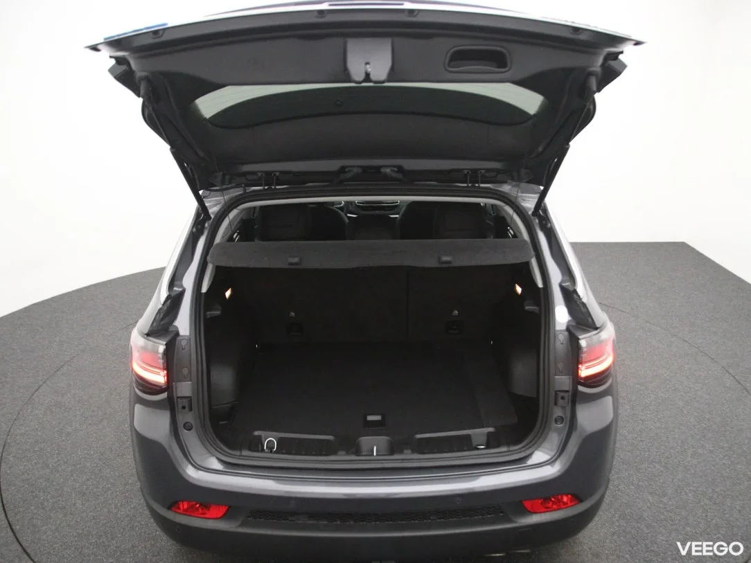 Jeep Compass 1.3 96kW