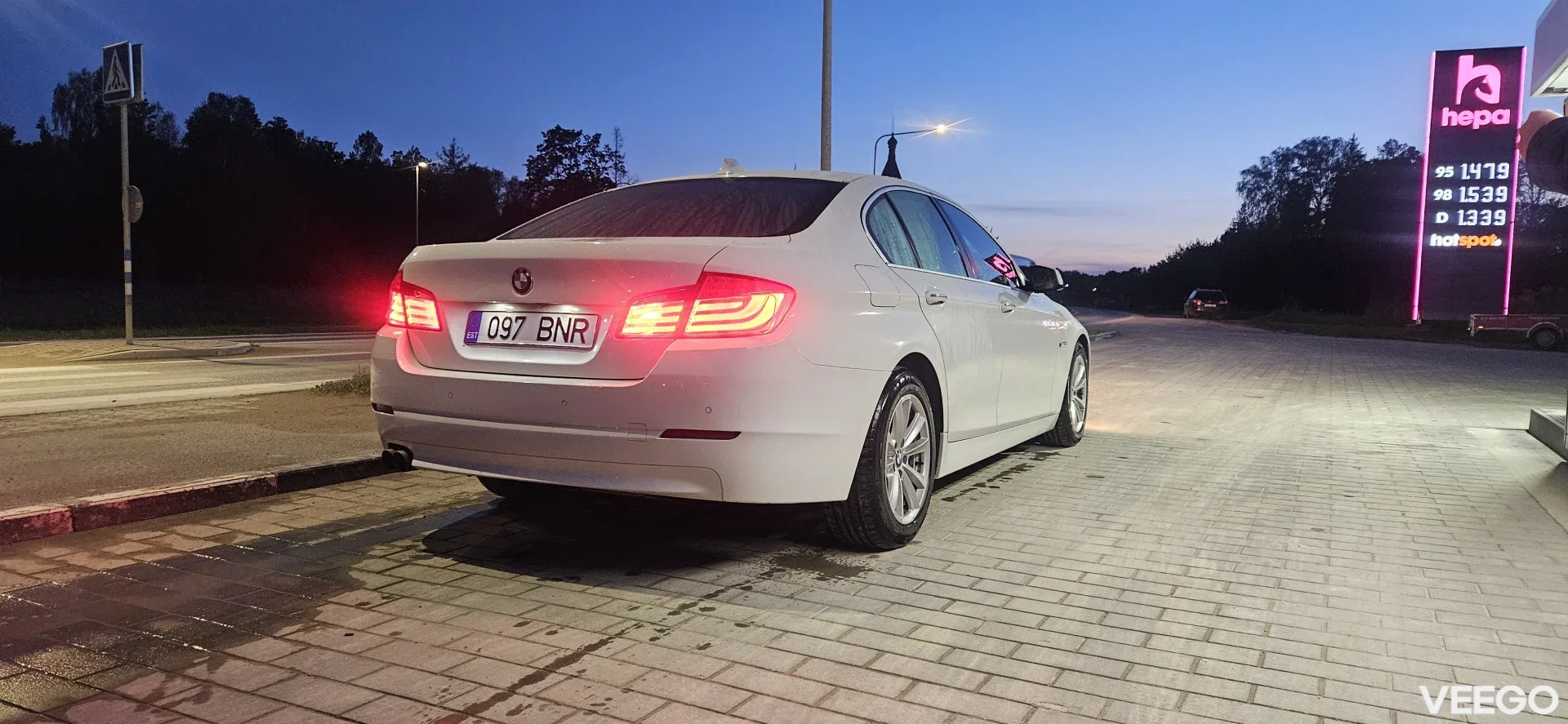 BMW 520 520d 2.0 135kW