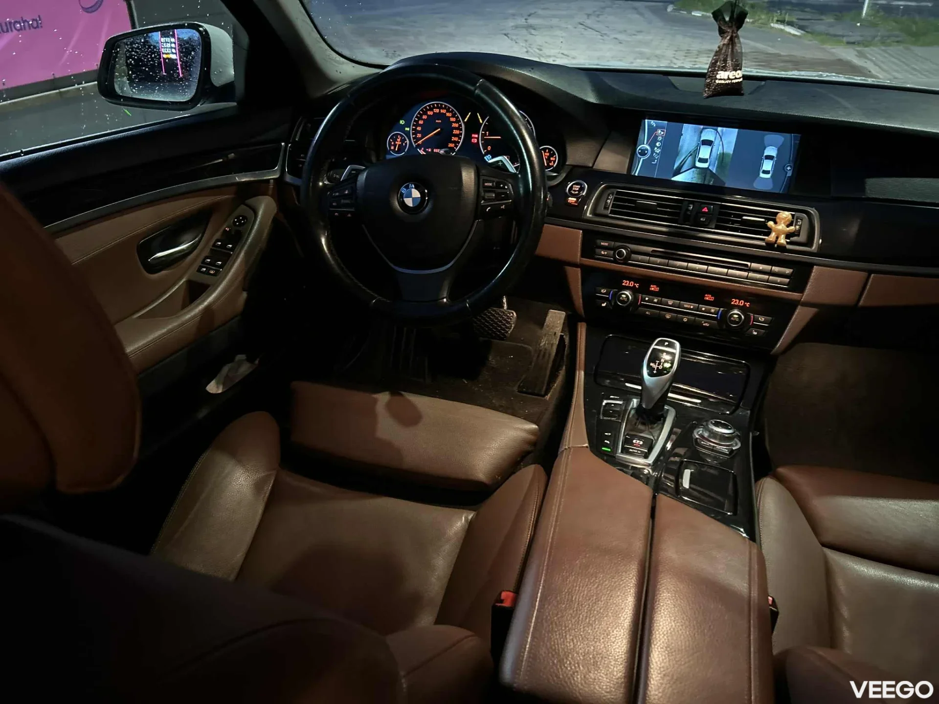 BMW 520 520d 2.0 135kW