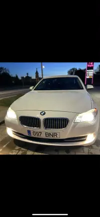 BMW 520 520d 2.0 135kW thumbnail