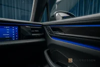 Porsche Macan Turbo Electric 585hk Burmester Hud P-Disp MOMS 430kW thumbnail