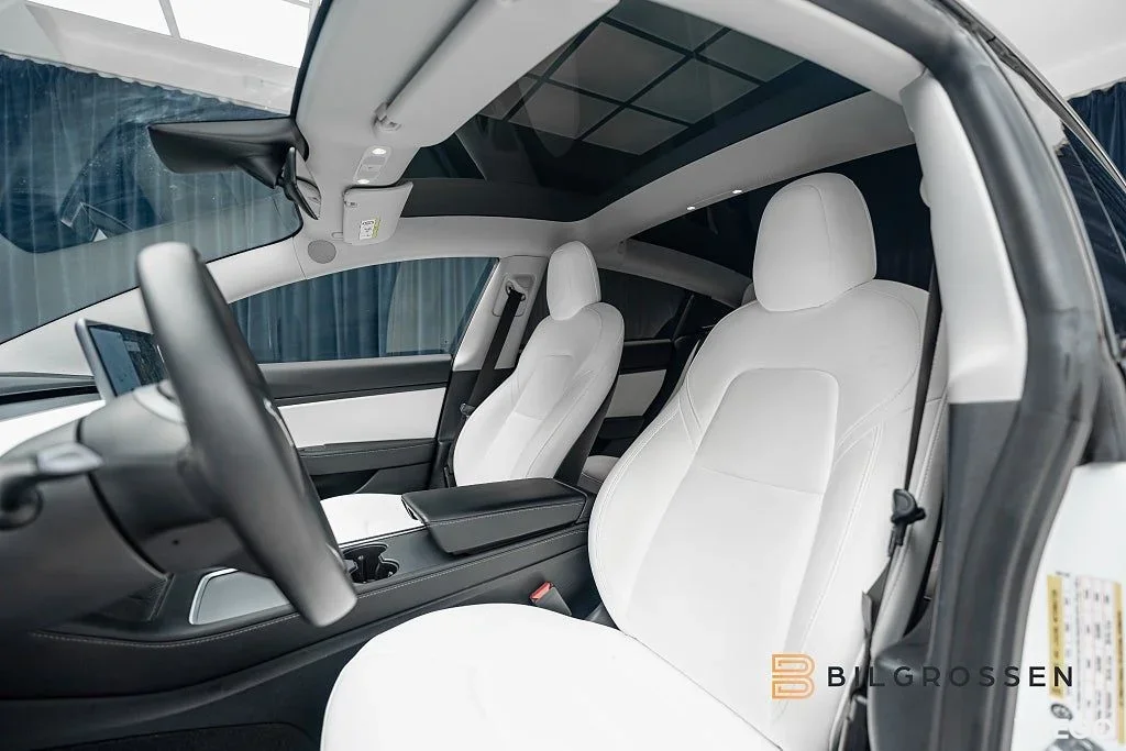 Tesla Model 3 Performance 513hk Autopilot Premium 377kW