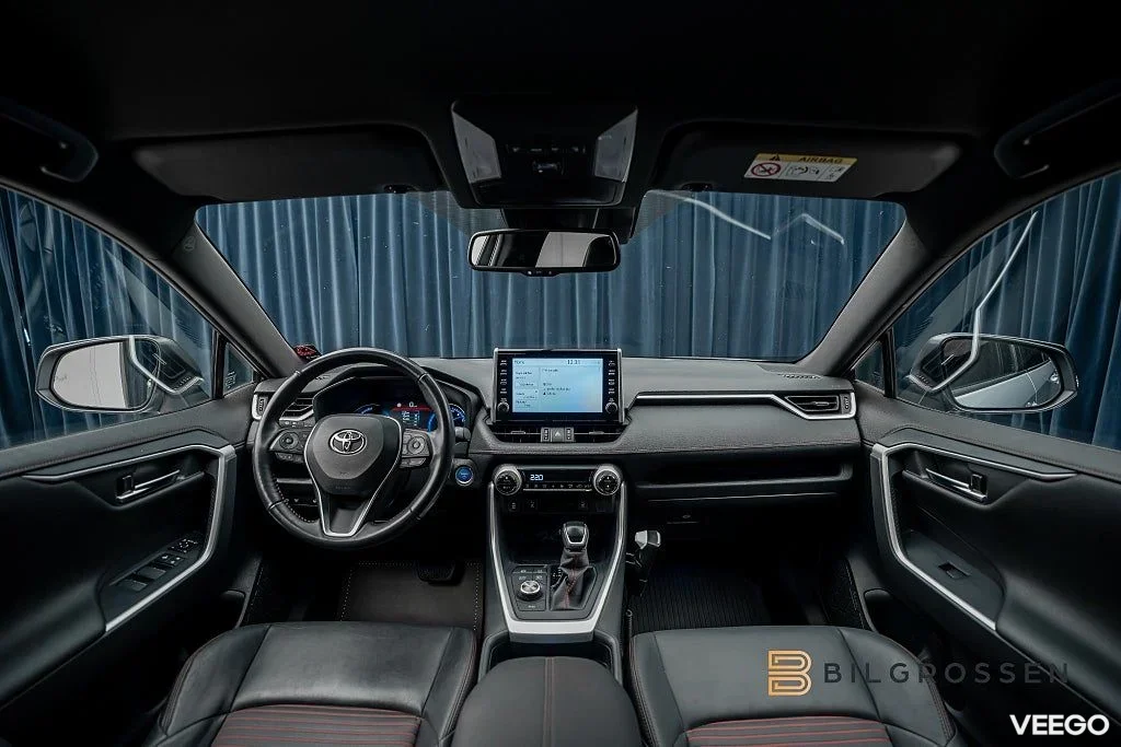 Toyota RAV4 Plug in AWD-i 306hk Style Drag B-Kamera MOMS 225kW