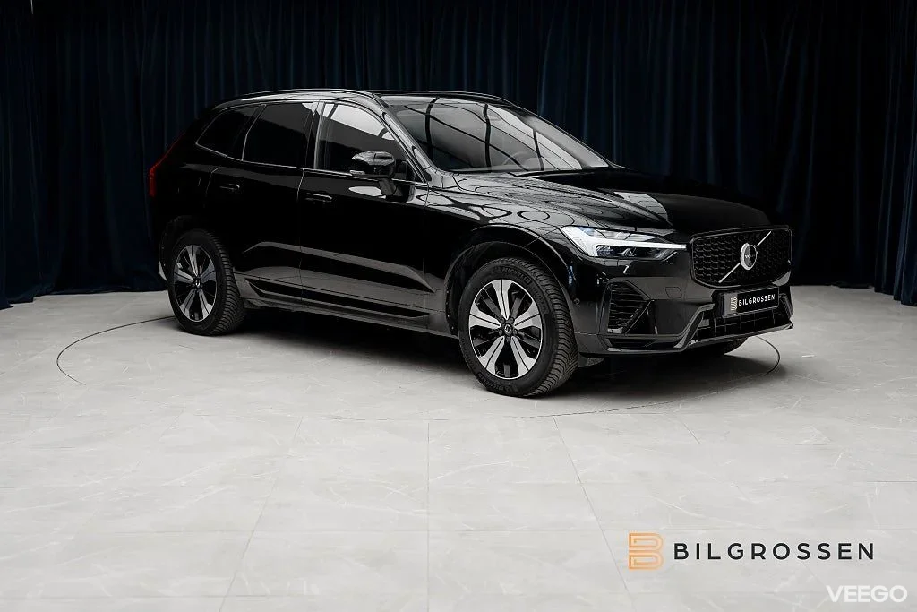 Volvo XC60 Recharge T6 AWD Plus Dark Panorama Drag 257kW