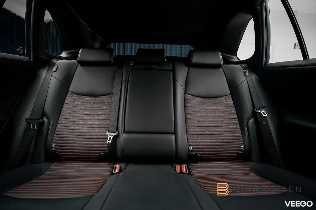 Toyota RAV4 Plug in AWD-i 306hk Style Drag B-Kamera MOMS 225kW