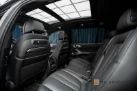 BMW X7 M60i xDrive M Sport Pro Executive SkyLounge B&W 390kW thumbnail