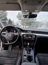 Volkswagen Passat 2.0 140kW thumbnail