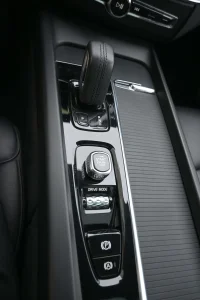 Volvo XC60 AWD T6 INSCRIPTION XENIUM INTELLI 2 251kW thumbnail